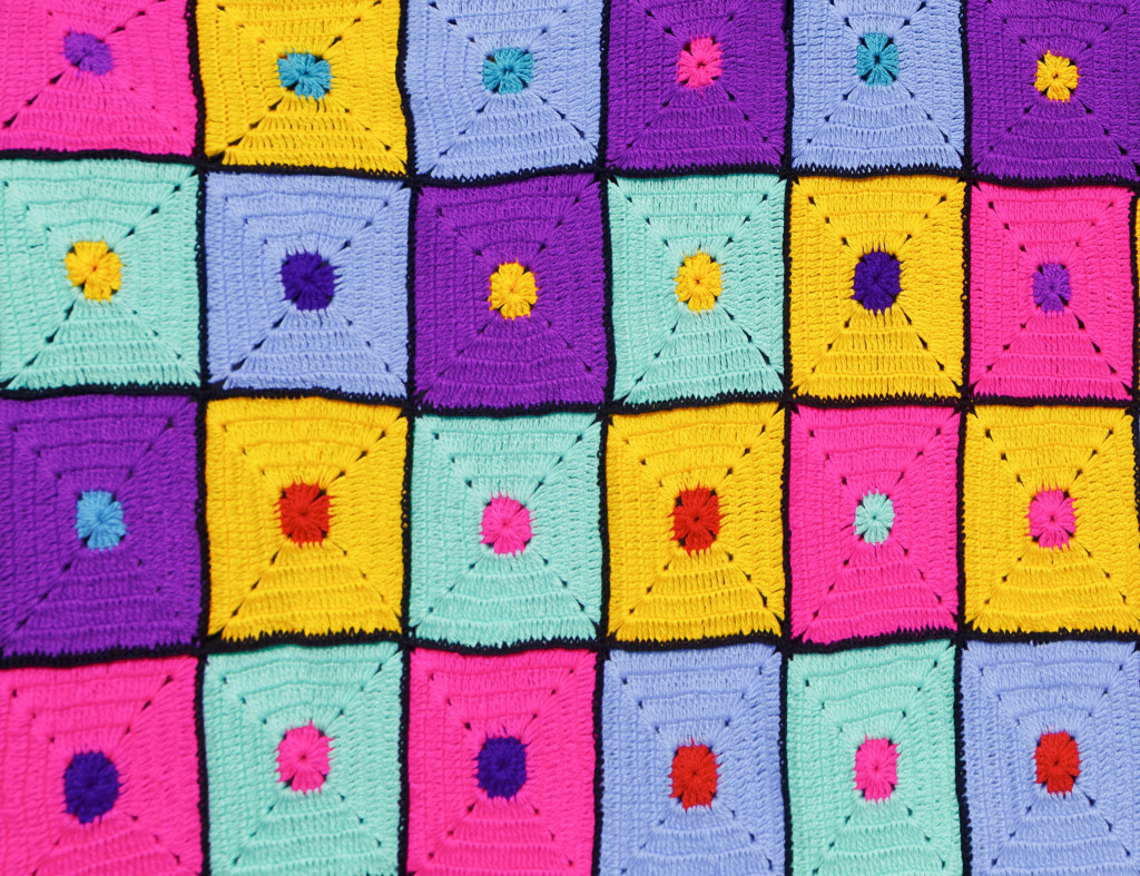 Magnifique crochet à carreaux jigsaw puzzle in Bricolage puzzles on TheJigsawPuzzles.com