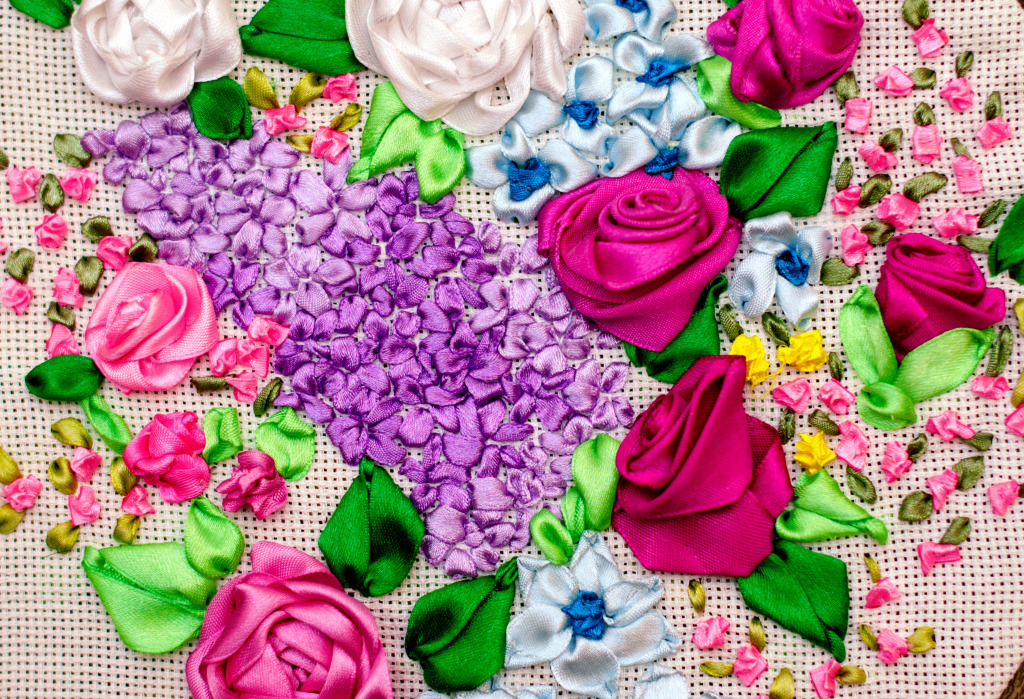 Ручная вышивка лентой jigsaw puzzle in Рукоделие puzzles on TheJigsawPuzzles.com