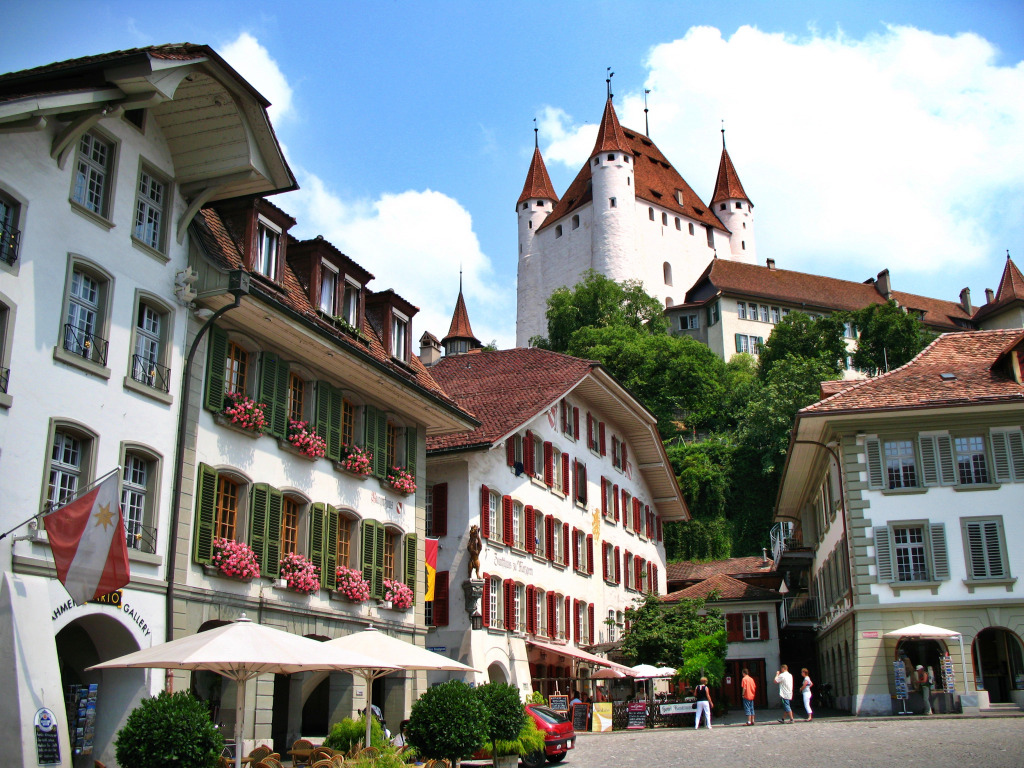 Castle Thun over City Hall Square, Switzerland jigsaw puzzle in Castles puzzles on TheJigsawPuzzles.com