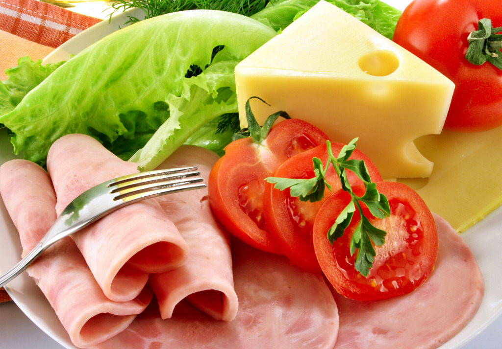 Schinken, Tomate, Käse und Salat jigsaw puzzle in Essen & Trinken puzzles on TheJigsawPuzzles.com