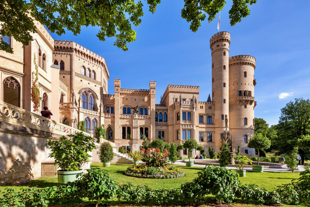 Neugotisches Schloss Babelsberg, Potsdam, Deutschland jigsaw puzzle in Schlösser puzzles on TheJigsawPuzzles.com