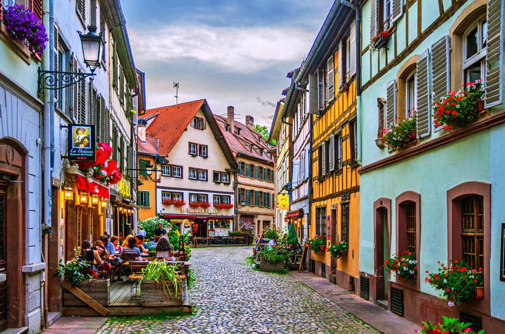 Old Town of Strasbourg, Alsace, France jigsaw puzzle in Street View puzzles on TheJigsawPuzzles.com