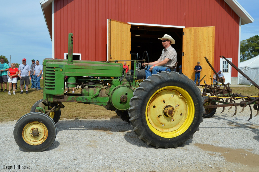 Salon des moteurs et tracteurs anciens, Illinois, États-Unis jigsaw puzzle in Voitures et Motos puzzles on TheJigsawPuzzles.com