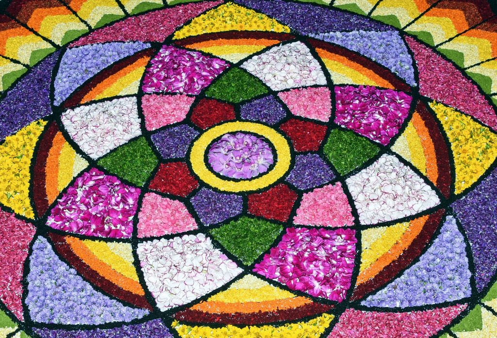 Geometria Sagrada do Tapete de Flores, Índia jigsaw puzzle in Flores puzzles on TheJigsawPuzzles.com