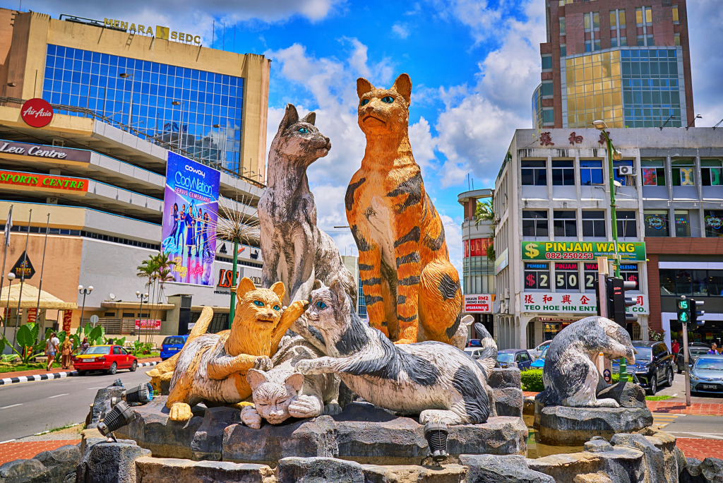 Monument au chat à Kuching, Sarawak, Malaisie jigsaw puzzle in Paysages urbains puzzles on TheJigsawPuzzles.com