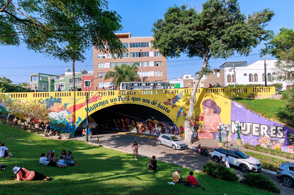 Мост вздохов в Барранко, Лима, Перу jigsaw puzzle in Мосты puzzles on TheJigsawPuzzles.com