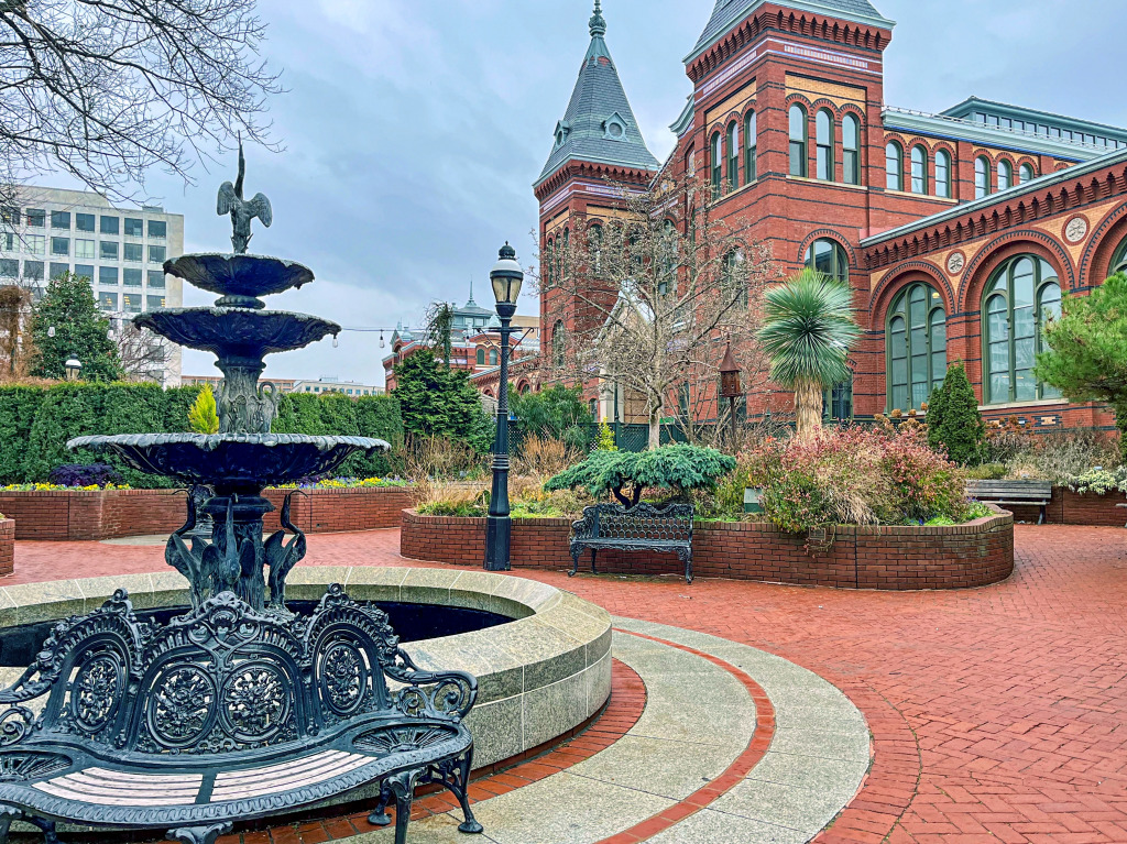 Fountain at the Smithsonian Castle, Washington, DC jigsaw puzzle in Castles puzzles on TheJigsawPuzzles.com