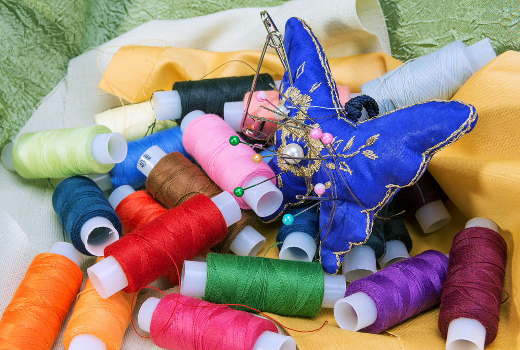 Multicolored Threads for Needlework jigsaw puzzle in Handmade puzzles on TheJigsawPuzzles.com