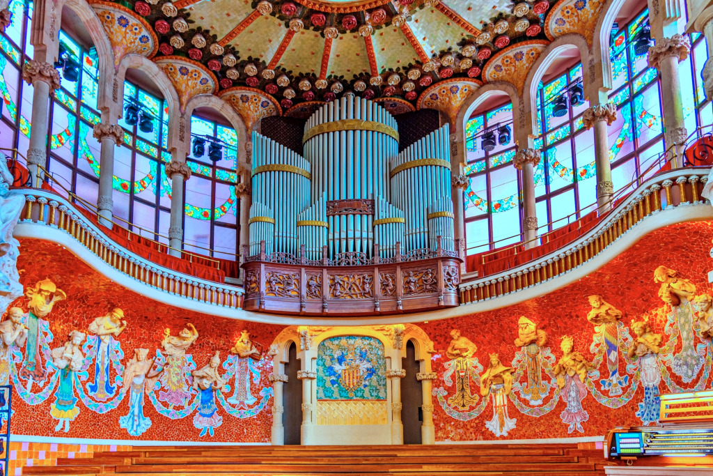 Interior of the Palau de la Música in Barcelona jigsaw puzzle in Puzzle of the Day puzzles on TheJigsawPuzzles.com