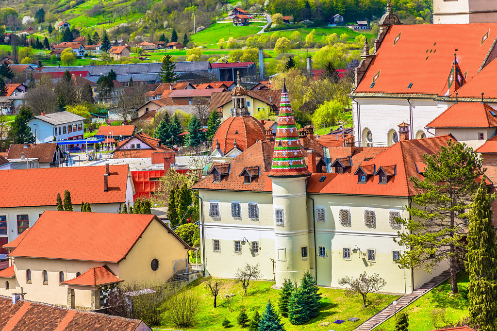 Снимок с воздуха на Марию Бистрицу, Хорватия jigsaw puzzle in Красивые пейзажи puzzles on TheJigsawPuzzles.com