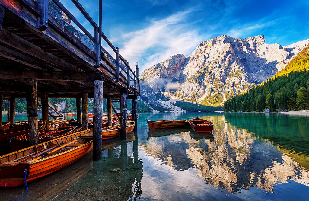 Vue incroyable sur le lac Braies jigsaw puzzle in Magnifiques vues puzzles on TheJigsawPuzzles.com