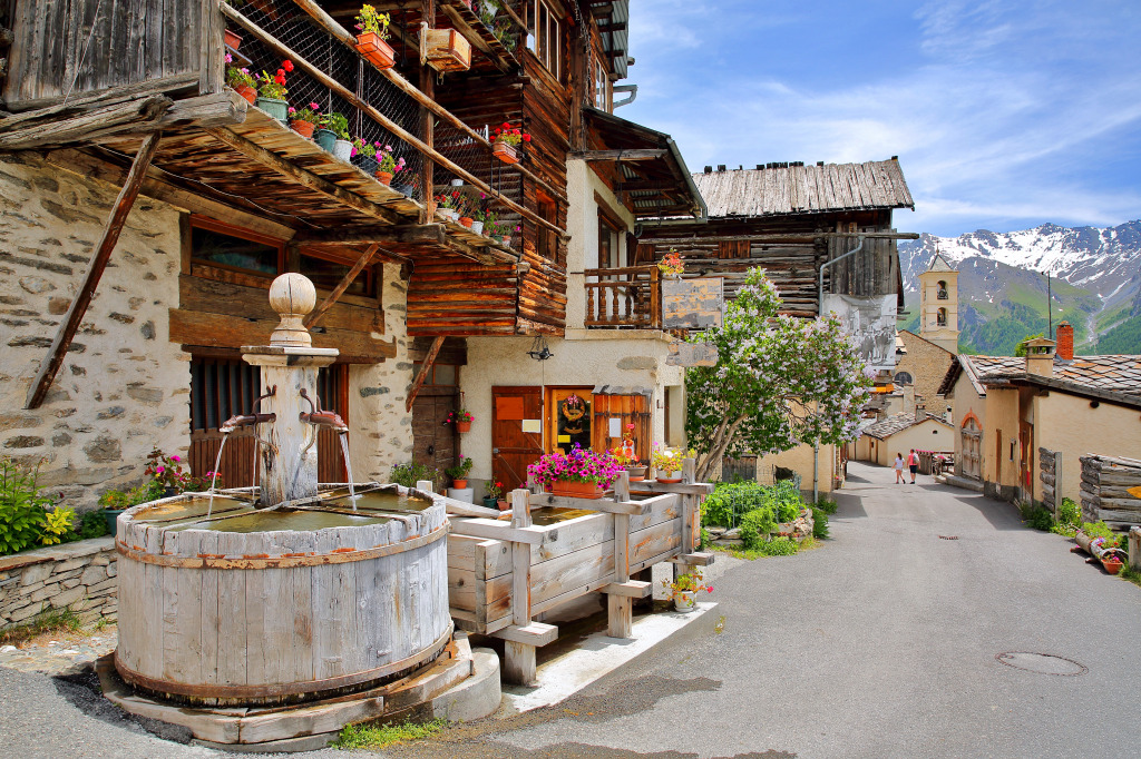 View of Saint-Véran, Queyras Nature Park, France jigsaw puzzle in Street View puzzles on TheJigsawPuzzles.com
