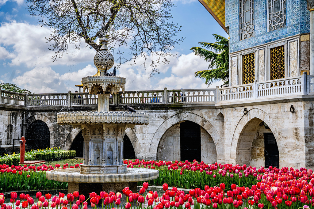 Topkapi Palace, Istanbul, Turkey jigsaw puzzle in Puzzle of the Day puzzles on TheJigsawPuzzles.com