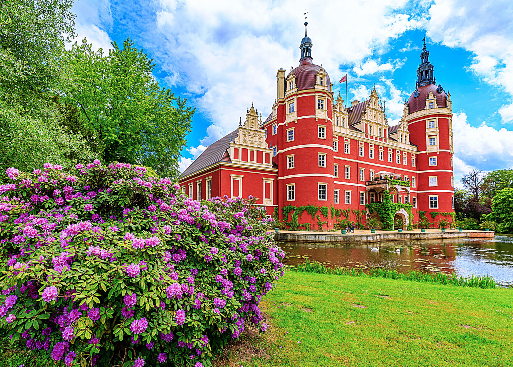 Château de Muskau au printemps, Allemagne jigsaw puzzle in Châteaux puzzles on TheJigsawPuzzles.com