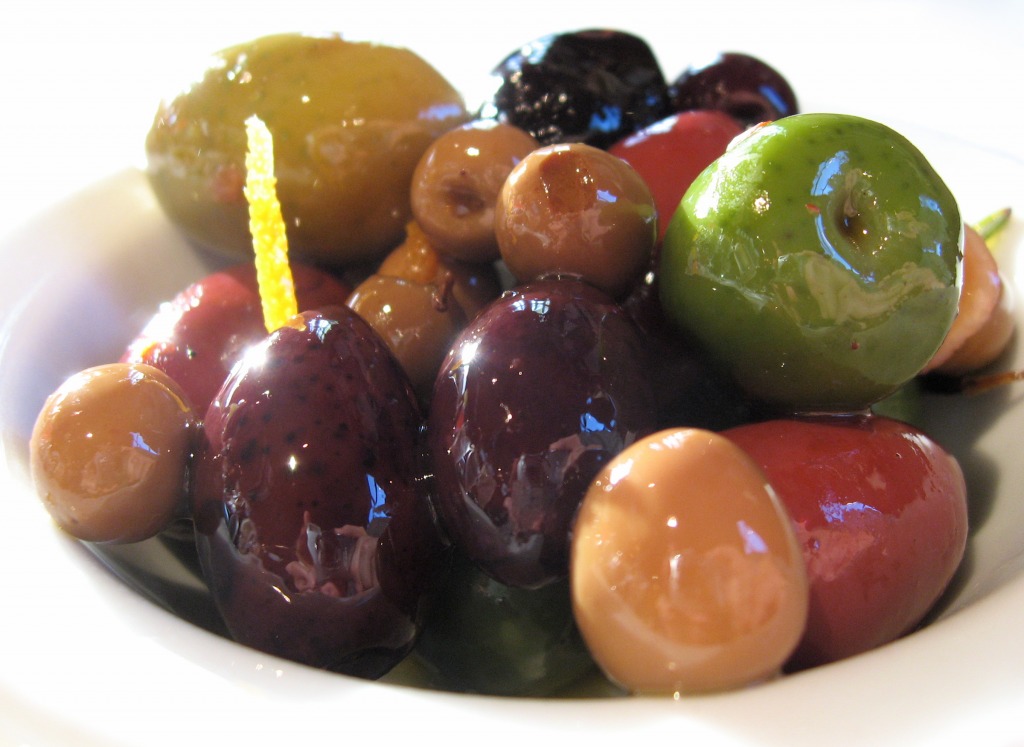Olives jigsaw puzzle in Fruits & Veggies puzzles on TheJigsawPuzzles.com