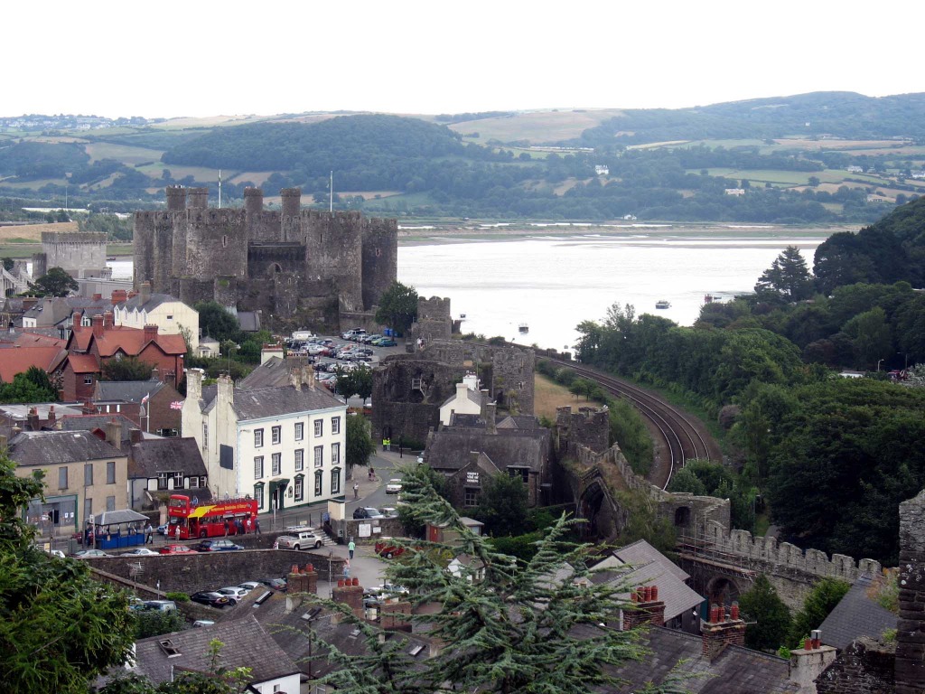 Conwy Castle jigsaw puzzle in Schlösser puzzles on TheJigsawPuzzles.com