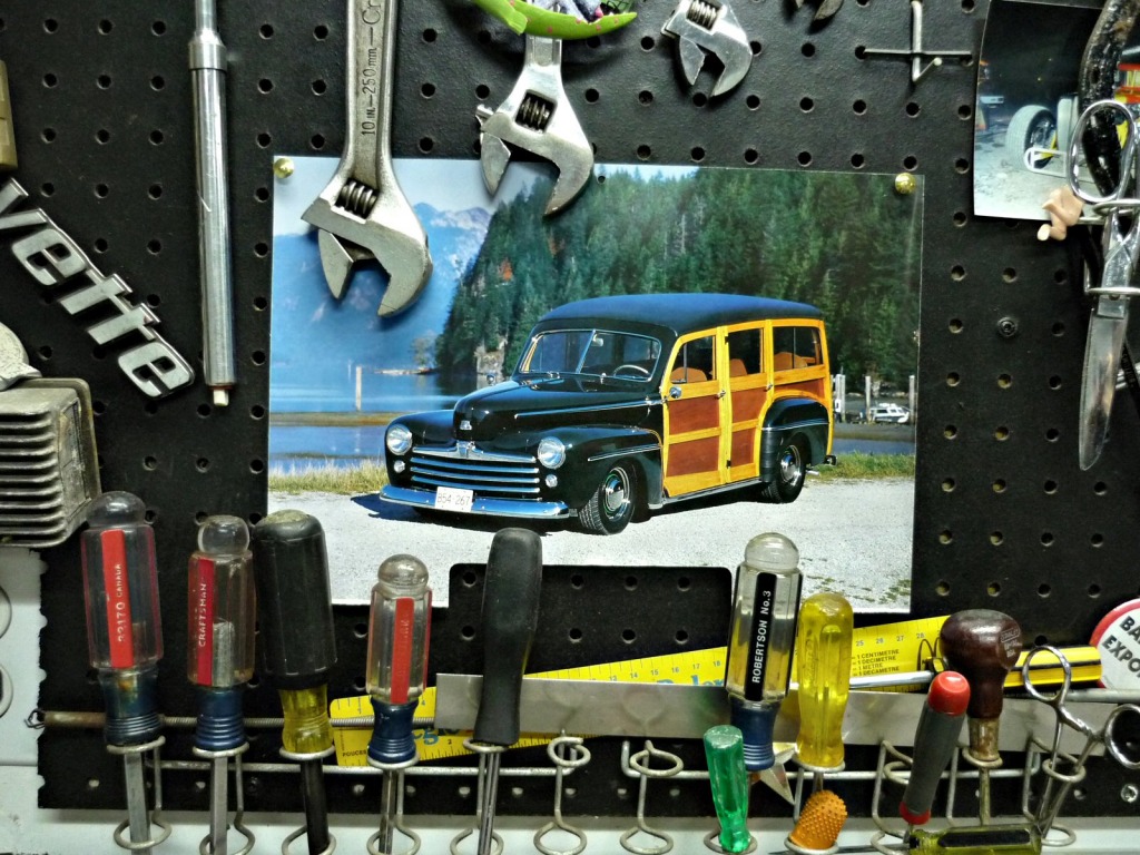 Доска с инструментами jigsaw puzzle in Автомобили и Мотоциклы puzzles on TheJigsawPuzzles.com