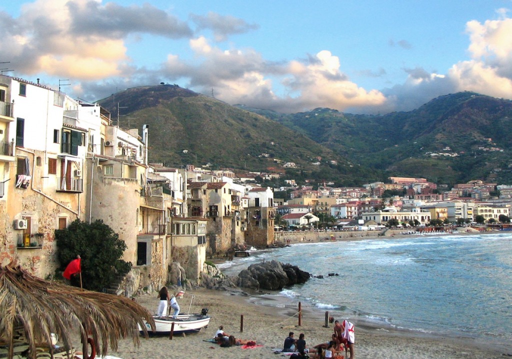 Cefalù, Sicilia jigsaw puzzle in Great Sightings puzzles on TheJigsawPuzzles.com