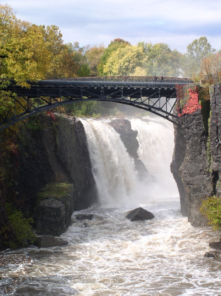 Die Wasserfälle Great Falls Of Paterson jigsaw puzzle in Wasserfälle puzzles on TheJigsawPuzzles.com