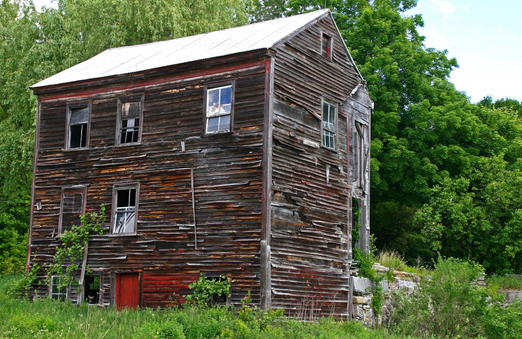 Neighbor's Barn jigsaw puzzle in Street View puzzles on TheJigsawPuzzles.com