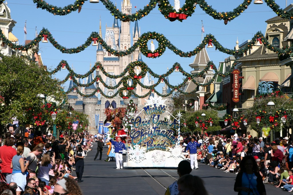 Once upon a Christmas Parade jigsaw puzzle in Christmas & New Year puzzles on TheJigsawPuzzles.com