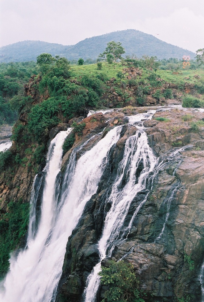 Shivanasamudra-Wasserfälle, Indien jigsaw puzzle in Wasserfälle puzzles on TheJigsawPuzzles.com
