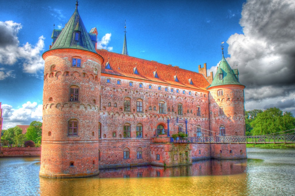 Castelo de Egeskov, Dinamarca jigsaw puzzle in Castelos puzzles on TheJigsawPuzzles.com