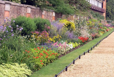 Hampton Court, England jigsaw puzzle in Flowers puzzles on ...