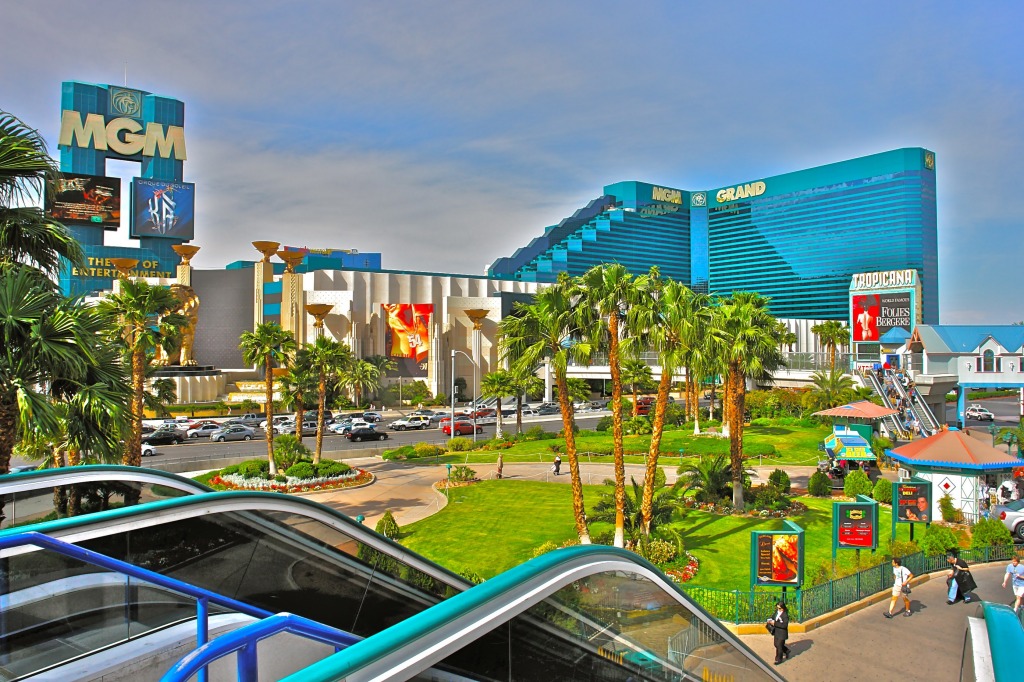 MGM Grand, Las Vegas jigsaw puzzle in Großartige Landschaften puzzles on TheJigsawPuzzles.com